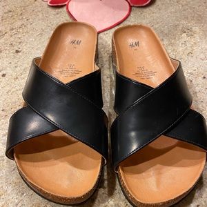NWOT H&M Black Sandals
